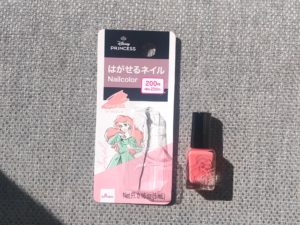 ダイソーディズニープリンセスはがせるネイル　大きさ